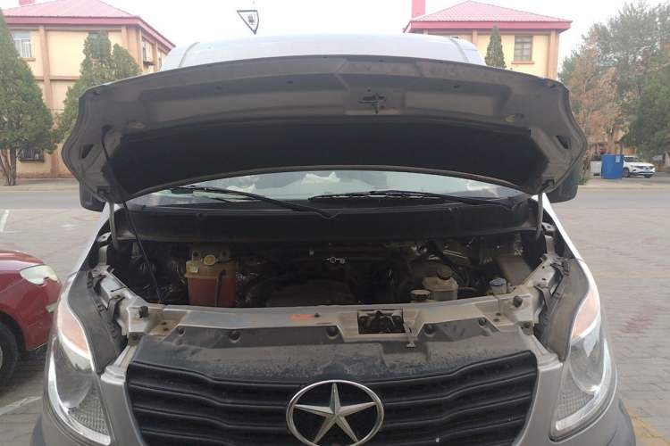 Used JAC Group Sunray 2019 1.9T Fuel-Efficient Platinum Edition 5-9 Seater Star Express Engine Bay