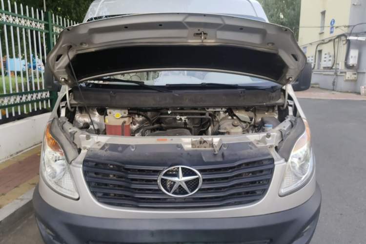 Used JAC Group Sunray 2019 1.9T Fuel-Efficient Platinum Edition 5-9 Seater Star Express Engine Bay