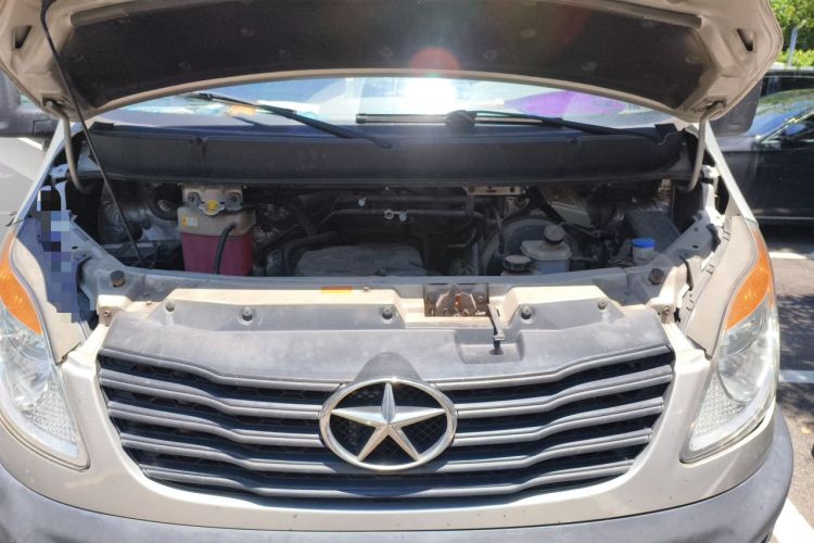 Used JAC Group Sunray 2019 1.9T Fuel-Efficient Platinum Edition 5-9 Seater Star Express Engine Bay