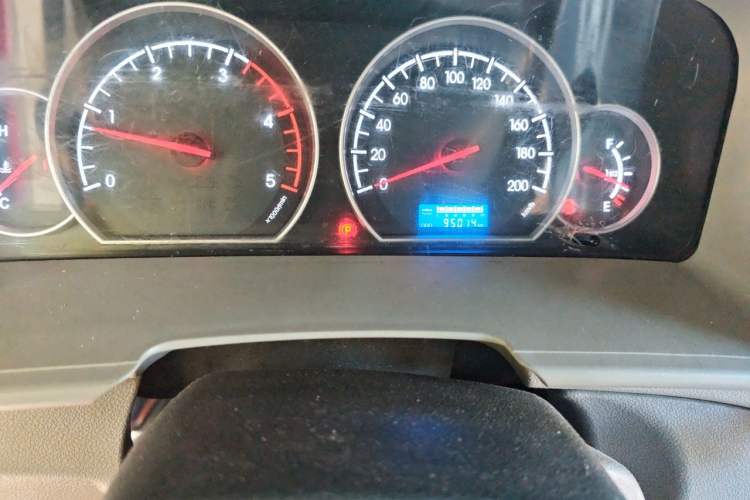 Used JAC Group Sunray 2019 1.9T Fuel-Efficient Platinum Edition 5-9 Seater Star Express Odometer Close Up