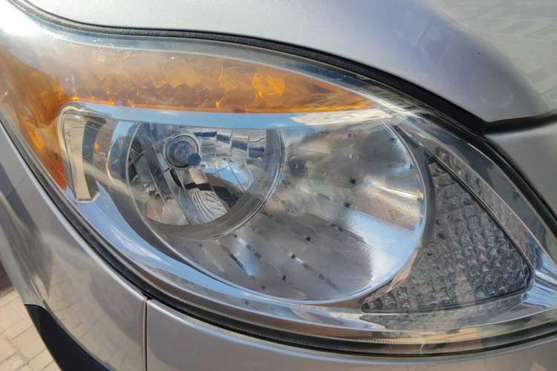 Used JAC Group Sunray 2019 1.9T Fuel-Efficient Platinum Edition 5-9 Seater Star Express Right Front Headlight