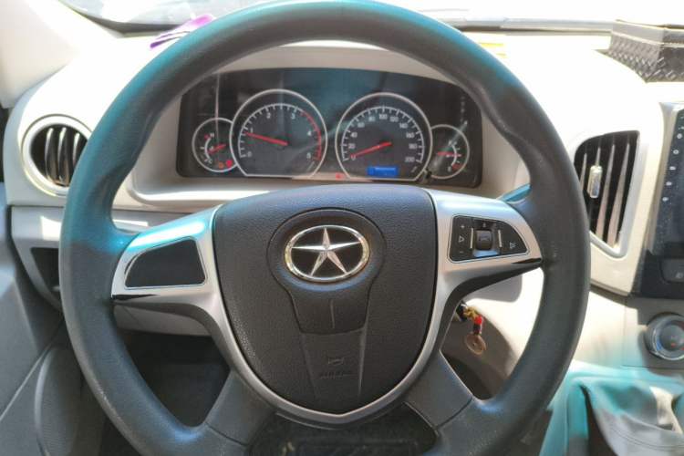 Used JAC Group Sunray 2019 1.9T Fuel-Efficient Platinum Edition 5-9 Seater Star Express Steering Wheel