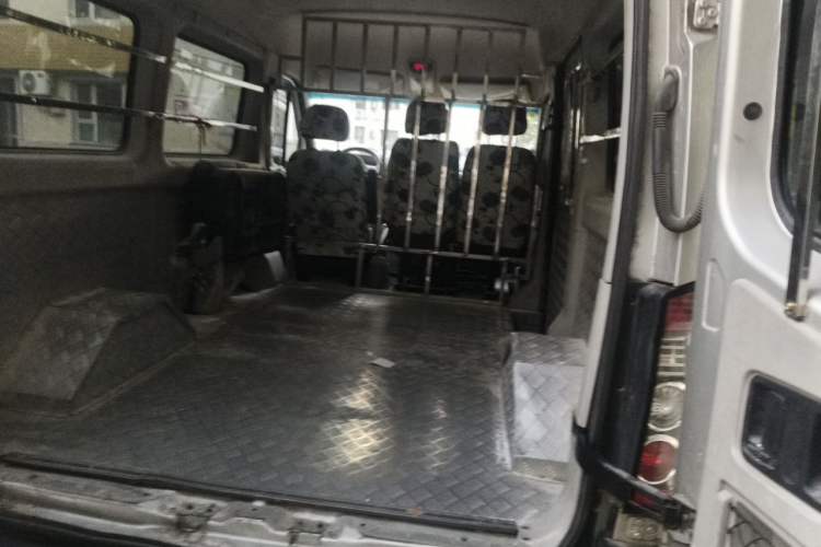 Used JAC Group Sunray 2019 1.9T Fuel-Efficient Platinum Edition 5-9 Seater Star Express Trunk