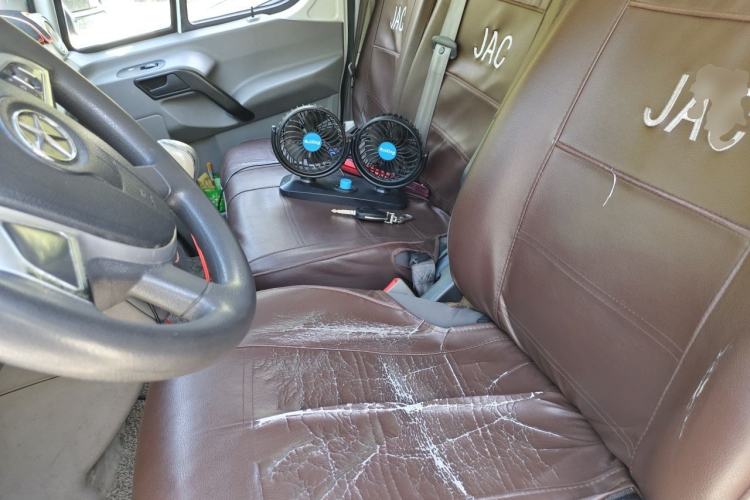 Used JAC Group Sunray 2019 1.9T Fuel-Efficient Platinum Edition 5-9 Seater Star Express Left Front Seat
