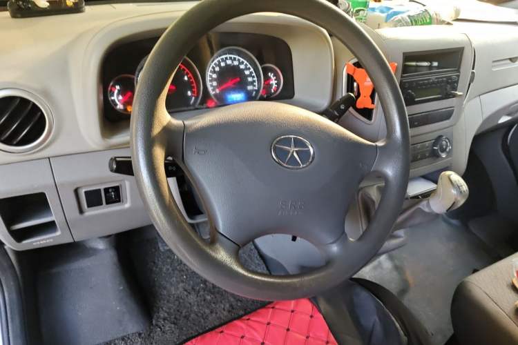 Used JAC Group Sunray 2019 1.9T Fuel-Efficient Platinum Edition 5-9 Seater Star Express Steering Wheel
