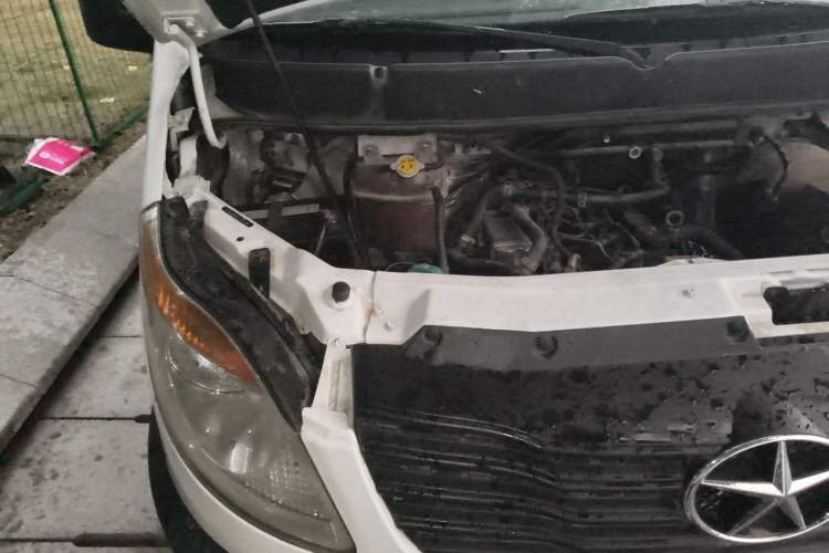 Used JAC Group Sunray  Engine Bay Right