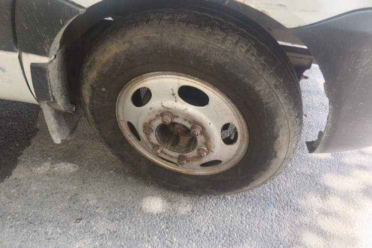 Used JAC Group Sunray  Right Front Wheel Hub