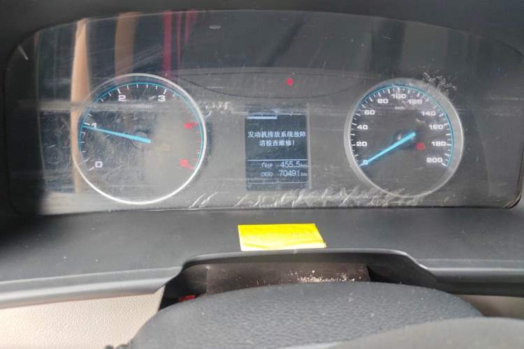 Used JAC Group Sunray 2021 2.0T 4-Series Star Express 8/9-Seater D20TCIF1 Odometer Close Up