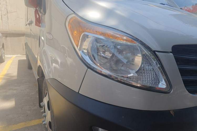 Used JAC Group Sunray 2021 2.0T 6-Series Star Express 7-9 Seater D20TCIF1 Right Front Headlight