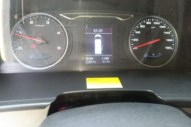 Used JAC Group Sunray 2021 2.0T Fuel-Efficient King Express Version Non-Commercial Long Wheelbase D20TCIF1 Odometer Close Up