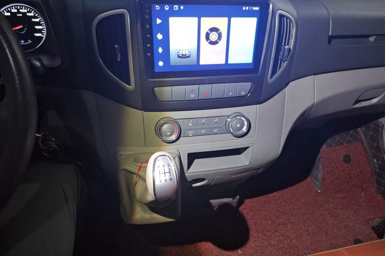 Used JAC Group Sunray 2021 2.0T 4-Series Star Express 6/7-Seater D20TCIF1 Audio And AC Panel