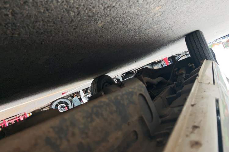 Used JAC Group Sunray  Chassis Front Right