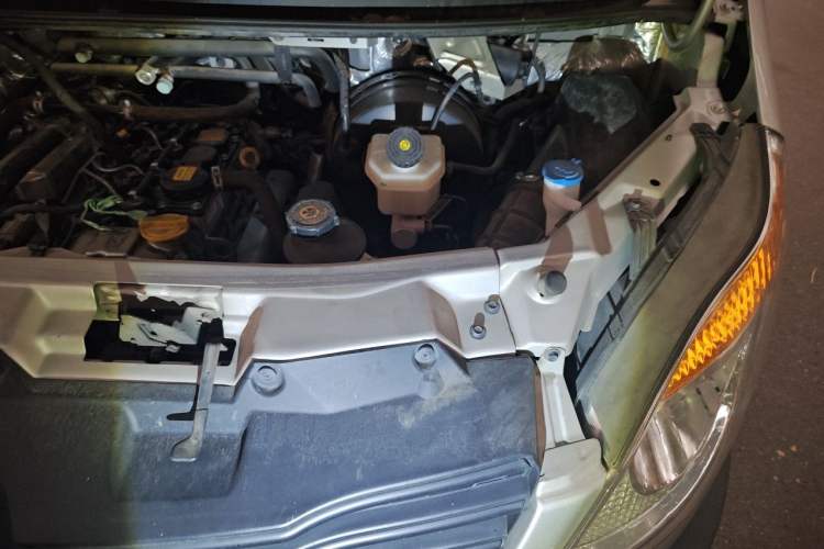 Used JAC Group Sunray 2021 2.0T 4-Series Star Express 6/7-Seater D20TCIF1 Engine Bay Left