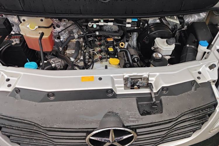 Used JAC Group Sunray 2021 2.0T Fuel-Efficient King Express Version Non-Commercial Long Wheelbase D20TCIF1 Engine Bay