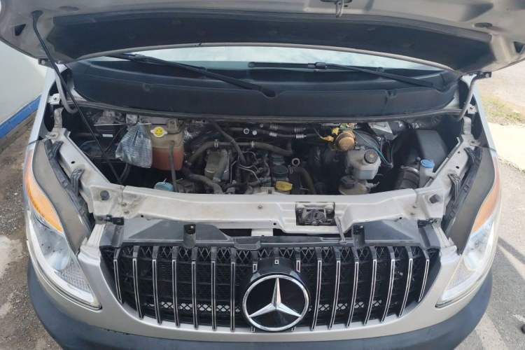 Used JAC Group Sunray  Engine Bay