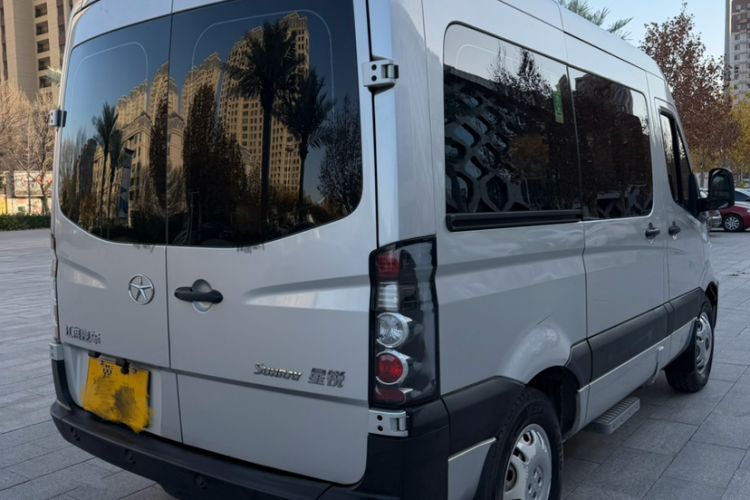 Used JAC Group Sunray 2021 2.0T 4-Series Star Business Van 5-10 Seater D20TCIF1 Exterior 4