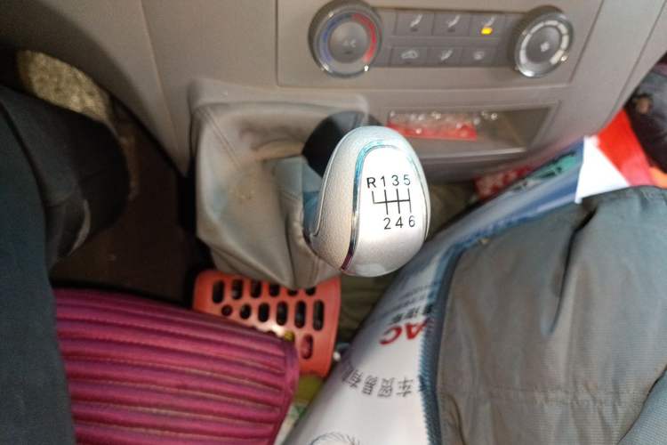 Used JAC Group Sunray 2021 2.0T 4-Series Star Express 6/7-Seater D20TCIF1 Gear Lever