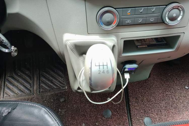 Used JAC Group Sunray 2021 2.0T 5-Series Star Express 6/7-Seater High-Roof D20TCIF1 Gear Lever