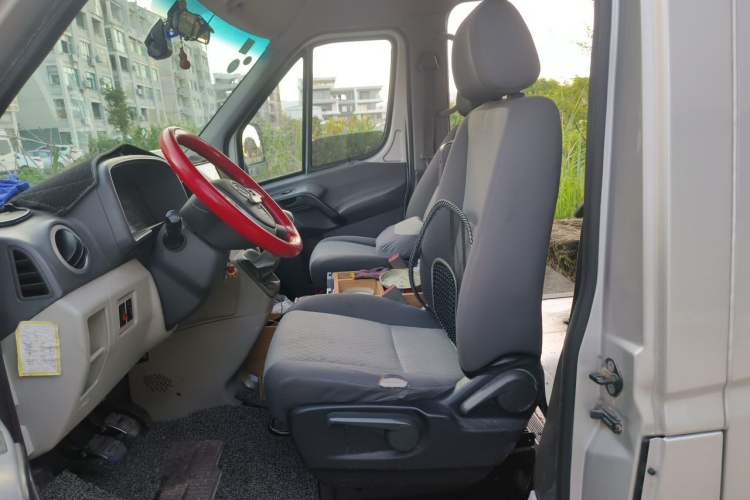 Used JAC Group Sunray 2021 2.0T 5-Series Star Express 8/9-Seater High-Roof D20TCIF1 Left Front Seat