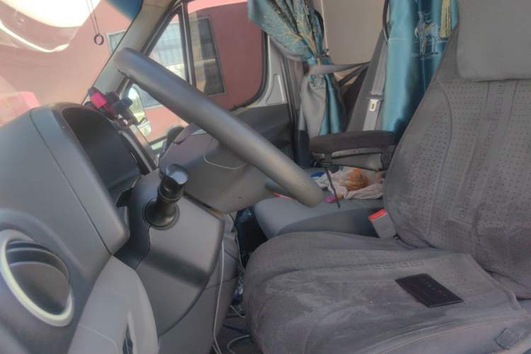 Used JAC Group Sunray 2021 2.0T 5-Series Star Logistics D20TCIF1 Left Front Seat