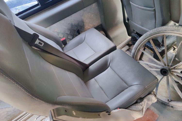 Used JAC Group Sunray 2021 2.0T 4-Series Star Express 8/9-Seater D20TCIF1 Left Rear Seat