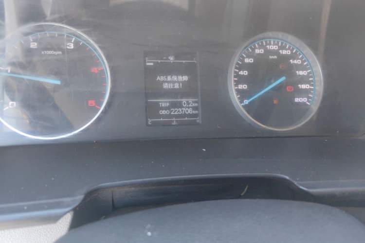 Used JAC Group Sunray 2021 2.0T 5-Series Star Logistics D20TCIF1 Odometer Close Up