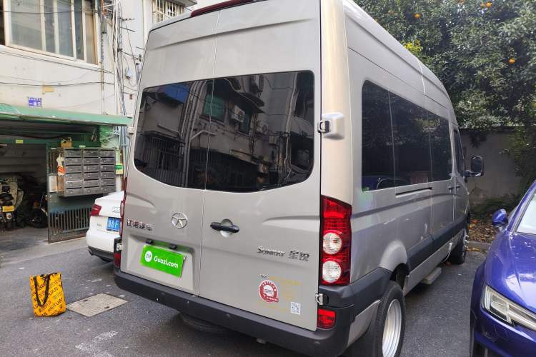 Used JAC Group Sunray 2021 2.0T 5-Series Star Business Van 5- to 12-Seater High-Roof Version D20TCIF1 Rear Right 45 Deg