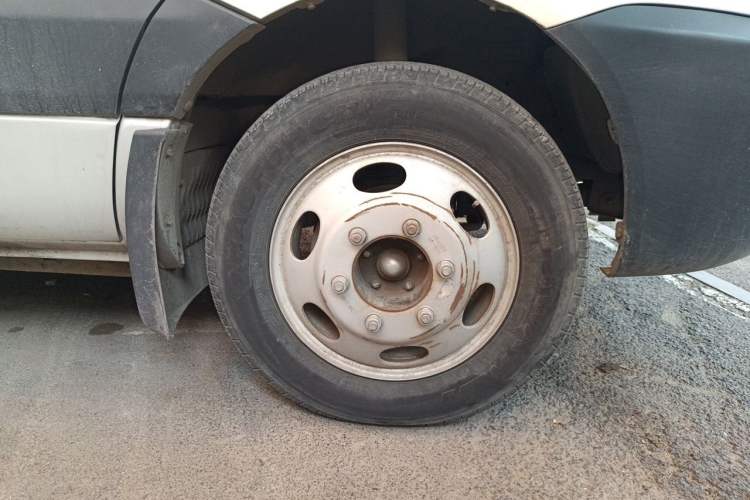 Used JAC Group Sunray 2021 2.0T 4-Series Star Express 6/7-Seater D20TCIF1 Right Front Wheel Hub