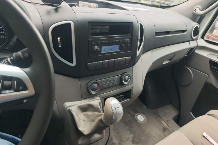 Used JAC Group Sunray 2021 2.0T 4-Series Star Express 6/7-Seater D20TCIF1 Audio And AC Panel