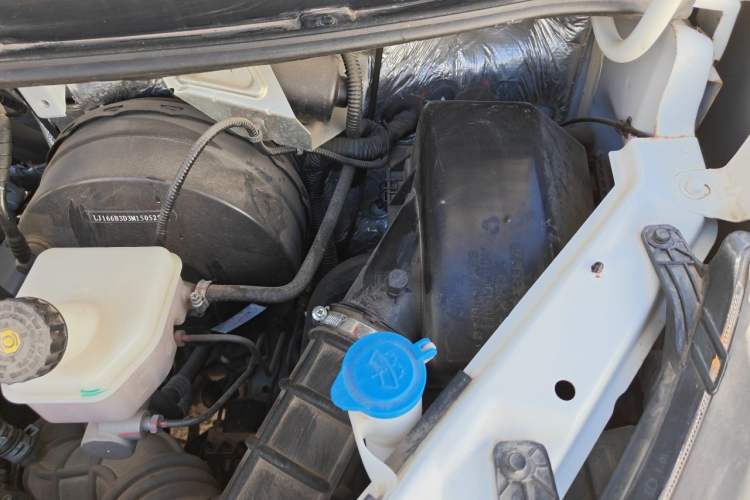 Used JAC Group Sunray 2021 2.0T 4-Series Star Express 8/9-Seater D20TCIF1 Engine Bay Left