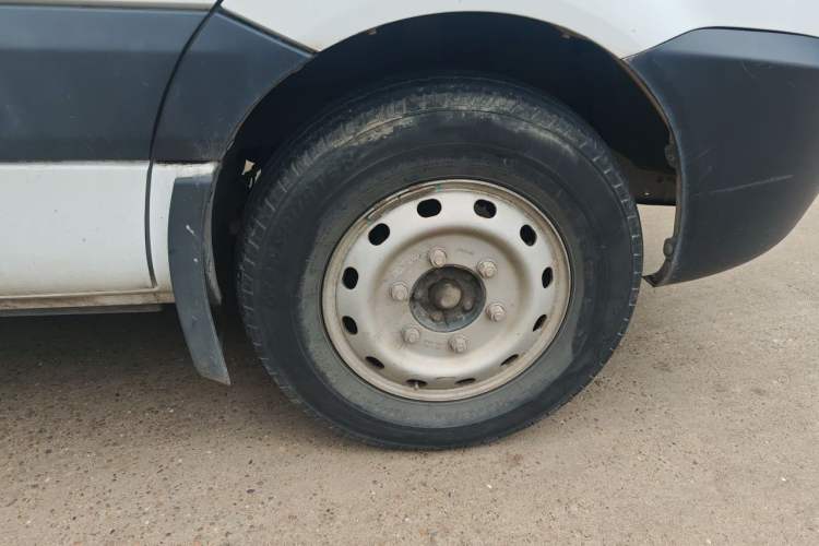Used JAC Group Sunray 2021 2.0T 4-Series Star Express 6/7-Seater D20TCIF1 Right Front Wheel Hub