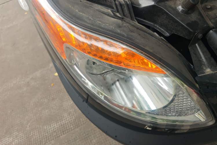 Used JAC Group Sunray 2022 2.0T Fuel-Efficient King PLUS Express Version Middle-Axis 7-Seater HFC4DB3-2E4 Right Front Headlight
