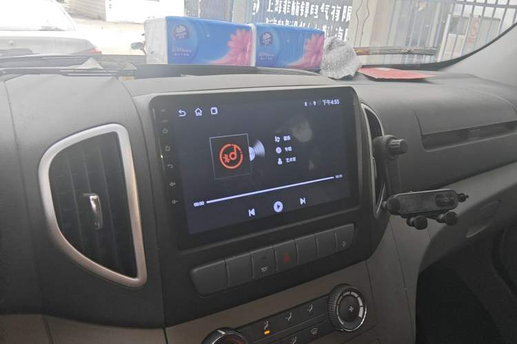 Used JAC Group Sunray 2022 2.0T Fuel-Efficient King PLUS Express Version Short Wheelbase 5-Seater HFC4DB3-2E4 Audio And AC Panel