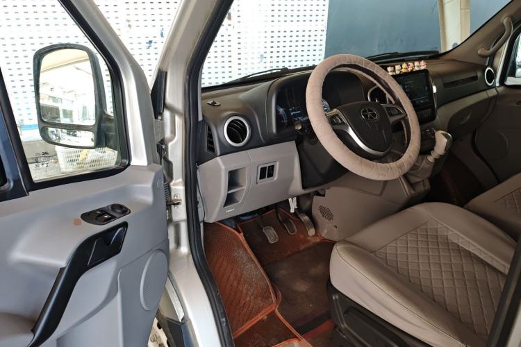 Used JAC Group Sunray 2022 2.0T Fuel-Efficient King PLUS Express Version Middle-Axis 7-Seater HFC4DB3-2E4 Driver Seat