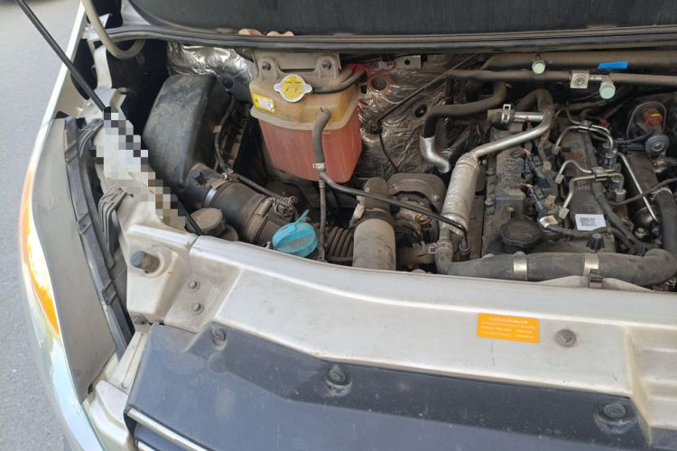 Used JAC Group Sunray 2022 2.0T Fuel-Efficient King PLUS Express Version Middle-Axis 7-Seater HFC4DB3-2E4 Engine Bay Right