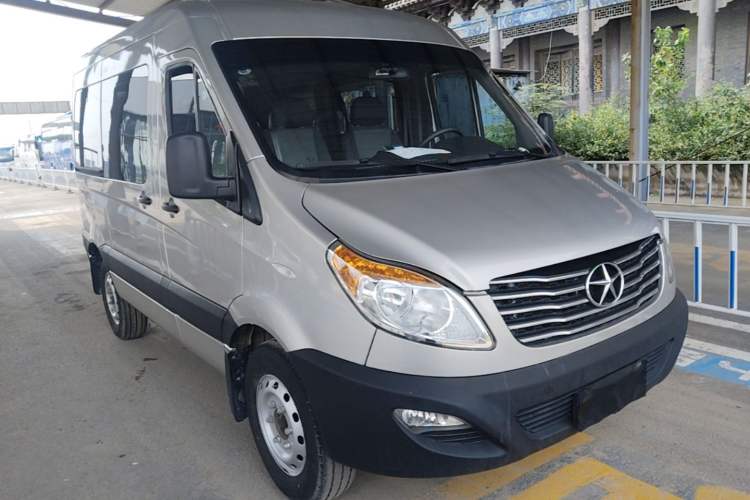 Used JAC Group Sunray 2022 2.0T Fuel-Efficient King PLUS Express Version Short Wheelbase 6-7 Seater – HFC4DB3-2E4 Exterior 1