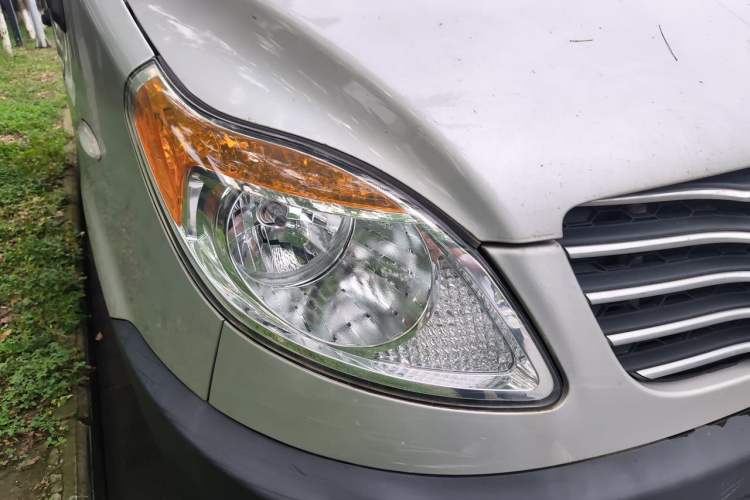 Used JAC Group Sunray 2022 2.0T Fuel-Efficient King PLUS Express Version Mid-axle 5-6 Seats HFC4DB3-2E4 Right Front Headlight