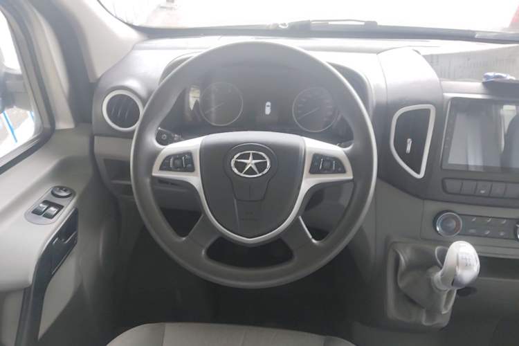 Used JAC Group Sunray 2022 2.0T Fuel-Efficient King PLUS Express Version Short Wheelbase 6-7 Seater – HFC4DB3-2E4 Steering Wheel