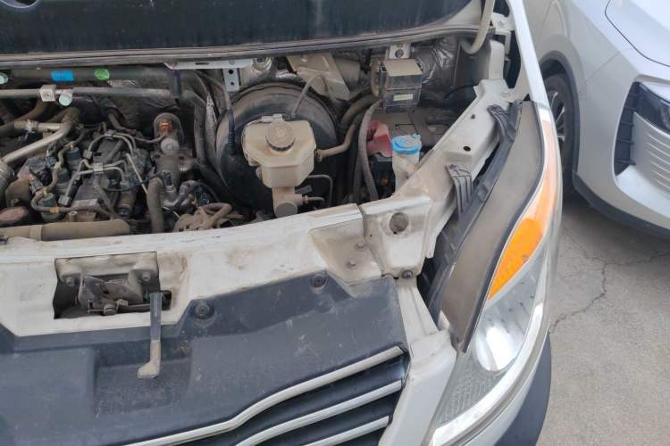 Used JAC Group Sunray 2022 2.0T Fuel-Efficient King PLUS Express Version Middle-Axis 7-Seater HFC4DB3-2E4 Engine Bay Left