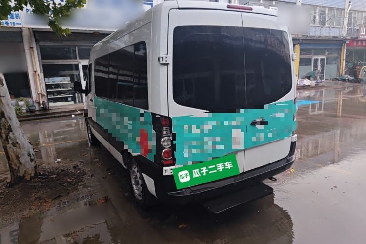 Used JAC Group Sunray 2022 2.0T Fuel-Efficient King PLUS Express Version Mid-axle 5-6 Seats HFC4DB3-2E4 Exterior 3