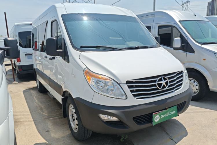 Used JAC Group Sunray 2022 2.0T Fuel-Efficient King PLUS Express Version Mid-axle 5-6 Seats HFC4DB3-2E4 Front Right 45 Deg