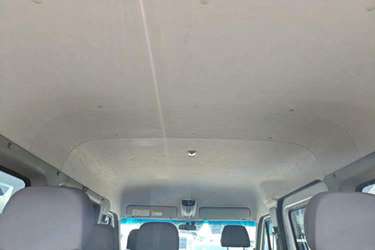 Used JAC Group Sunray 2022 2.0T Fuel-Efficient King PLUS Express Version Mid-axle 5-6 Seats HFC4DB3-2E4 Headliner