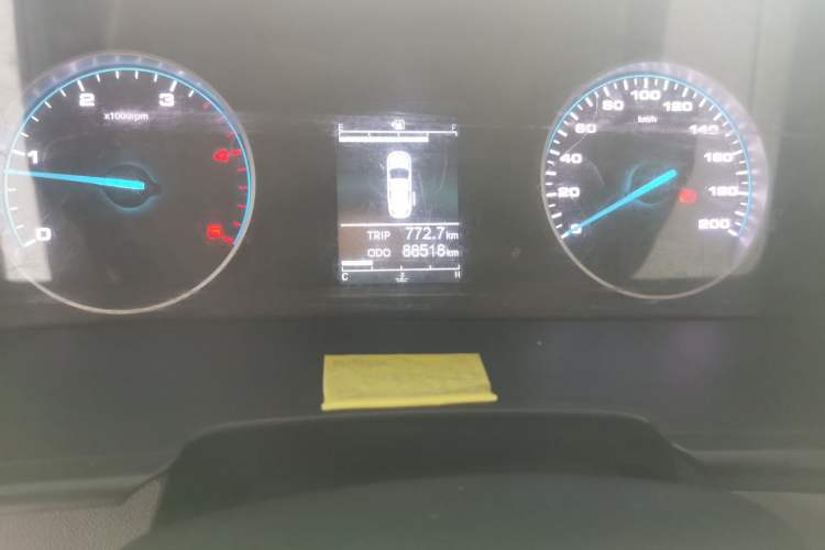 Used JAC Group Sunray 2022 2.0T Fuel-Efficient King PLUS Express Version Middle-Axis 7-Seater HFC4DB3-2E4 Odometer Close Up