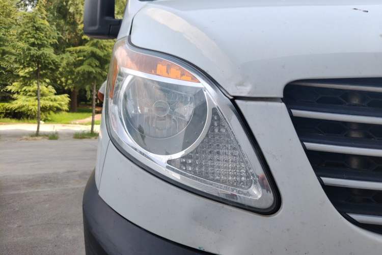 Used JAC Group Sunray 2022 2.0T Fuel-Efficient King PLUS Express Version Middle-Axis 7-Seater HFC4DB3-2E4 Right Front Headlight