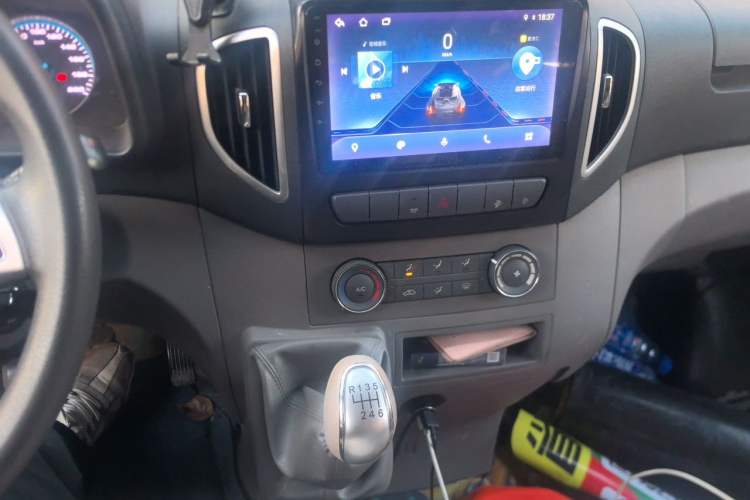 Used JAC Group Sunray 2023 2.0T 5-Series Express Version 6/7 Seats HFC4DB3-2E4 Audio And AC Panel