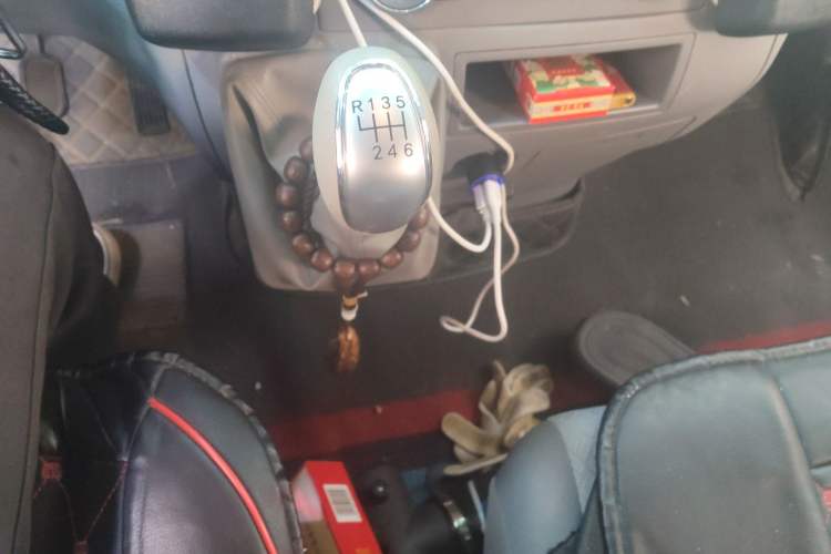Used JAC Group Sunray 2023 2.0T 5-Series Commercial Version Non-Commercial Use 7-Seater HFC4DB3-2E4 Gear Lever