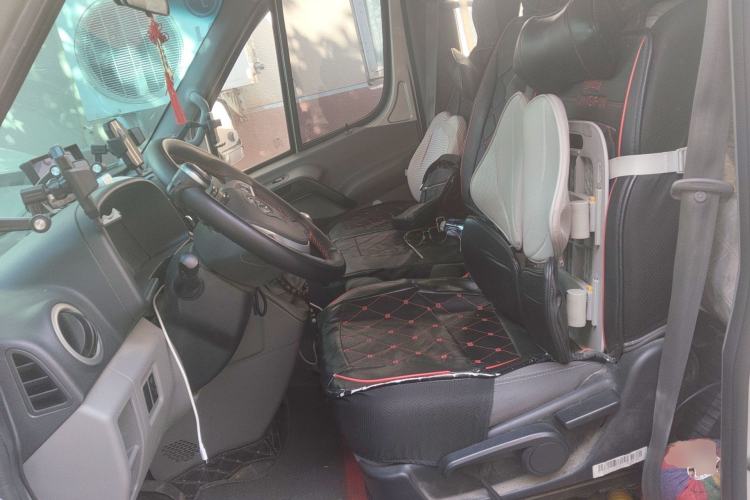 Used JAC Group Sunray 2023 2.0T 5-Series Commercial Version Non-Commercial Use 7-Seater HFC4DB3-2E4 Left Front Seat
