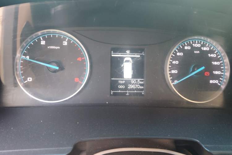 Used JAC Group Sunray 2023 2.0T 5-Series Commercial Version Non-Commercial Use 7-Seater HFC4DB3-2E4 Odometer Close Up