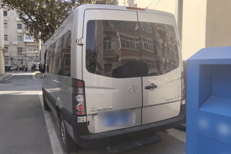 Used JAC Group Sunray 2023 2.0T 5-Series Commercial Version Non-Commercial Use 7-Seater HFC4DB3-2E4 Rear