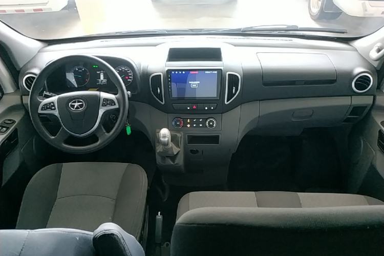 Used JAC Group Sunray 2023 2.0T 5-Series Express Version 6/7 Seats HFC4DB3-2E4 Center Console